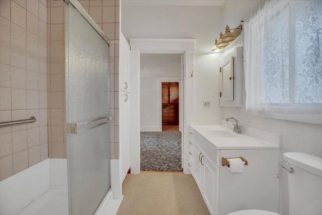 1221 N Lincoln St, Stockton, CA 95203