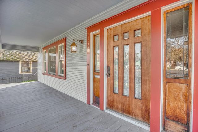 1221 N Lincoln St, Stockton, CA 95203