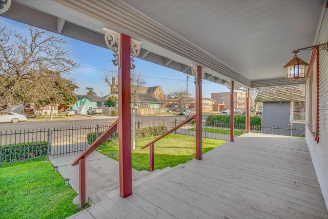 1221 N Lincoln St, Stockton, CA 95203