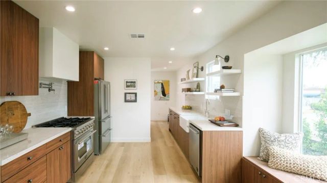 3554 S Sycamore, Los Angeles, CA 90016