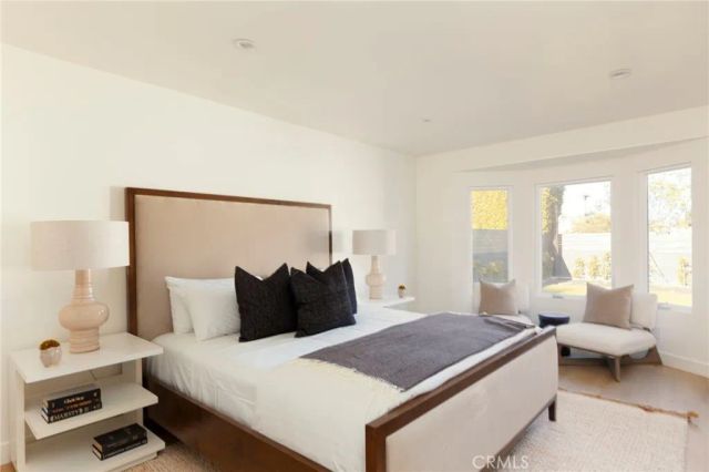 3554 S Sycamore, Los Angeles, CA 90016