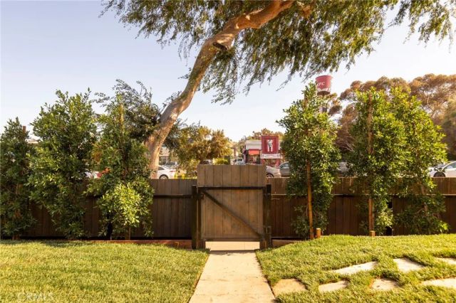 3554 S Sycamore, Los Angeles, CA 90016