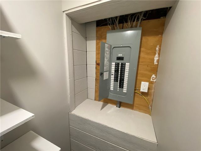 35 2nd Avenue, Greece, NY 14612