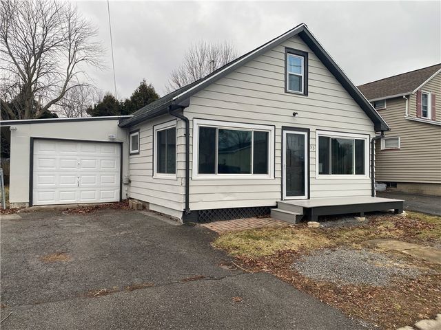 35 2nd Avenue, Greece, NY 14612