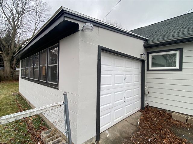 35 2nd Avenue, Greece, NY 14612