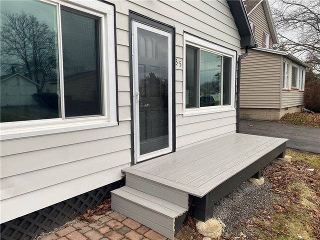 35 2nd Avenue, Greece, NY 14612