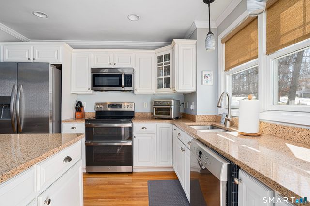 125 Murphys Drive 125, Groton, CT 06340