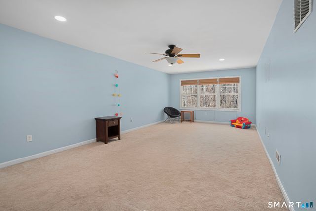 125 Murphys Drive 125, Groton, CT 06340