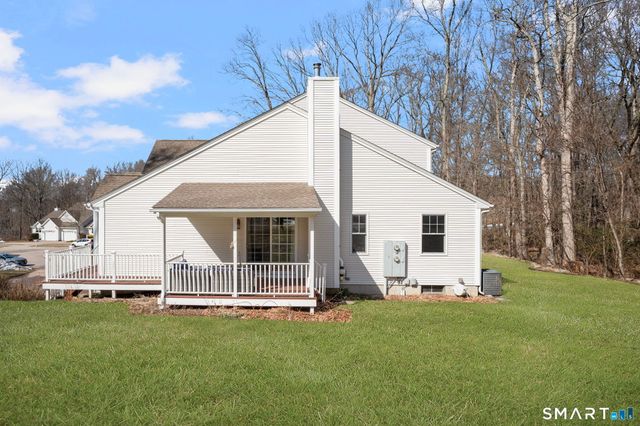 125 Murphys Drive 125, Groton, CT 06340