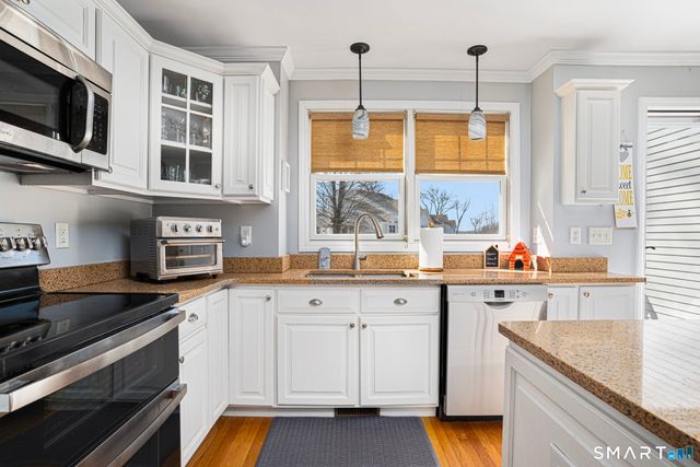 125 Murphys Drive 125, Groton, CT 06340