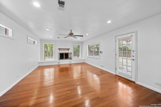 202 DONELLA DR, San Antonio, TX 78232