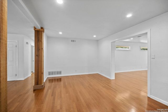 202 DONELLA DR, San Antonio, TX 78232