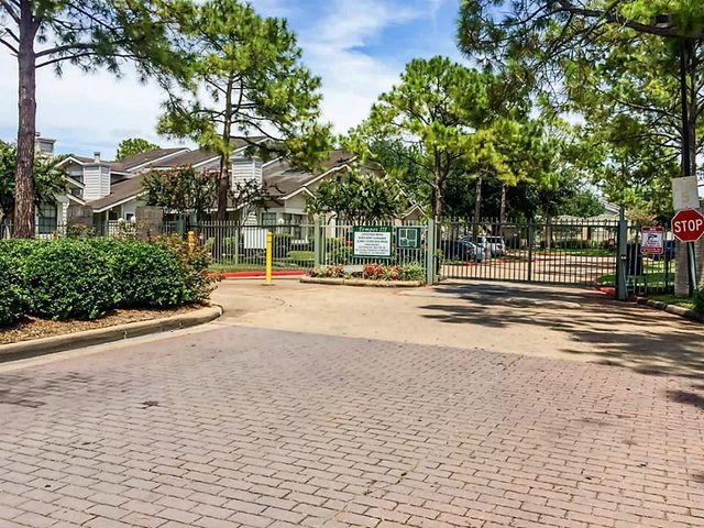 11963 Bob White 854, Houston, TX 77035