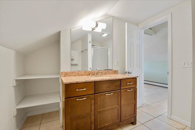 25 Gardners Lane A, Hampton Bays, NY 11946
