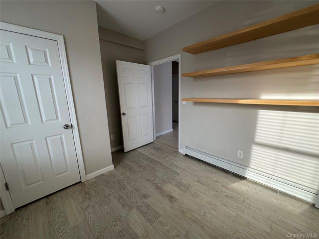 25 Gardners Lane A, Hampton Bays, NY 11946