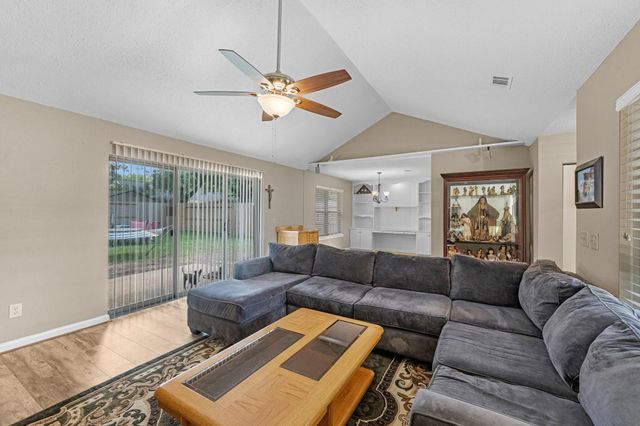 17930 Great Glen Drive, Houston, TX 77084