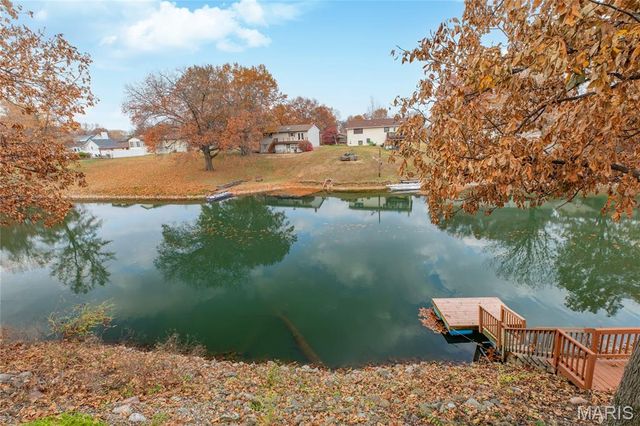 109 Spruce Court, Brighton, IL 62012