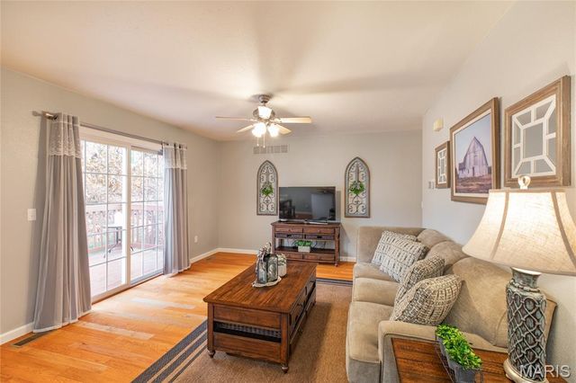 109 Spruce Court, Brighton, IL 62012