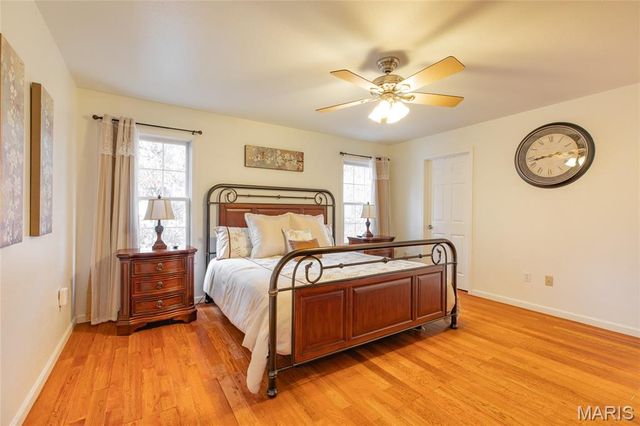 109 Spruce Court, Brighton, IL 62012