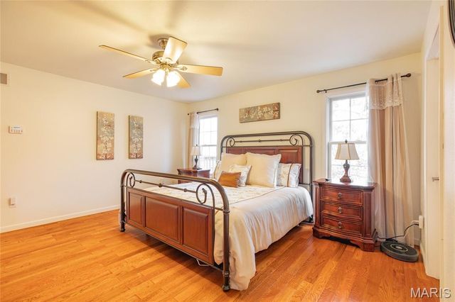 109 Spruce Court, Brighton, IL 62012