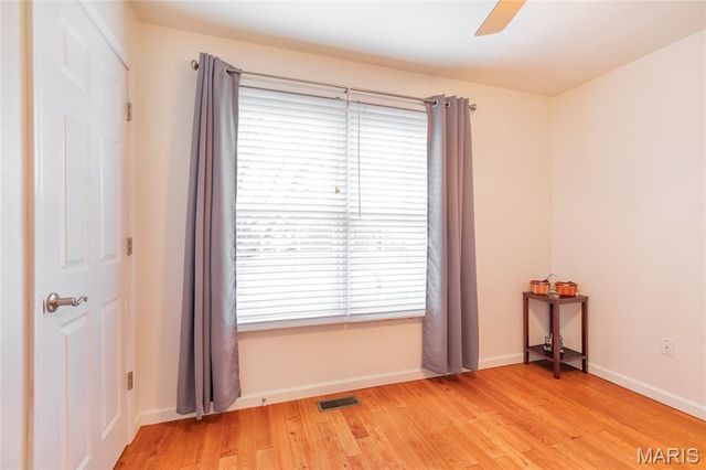 109 Spruce Court, Brighton, IL 62012