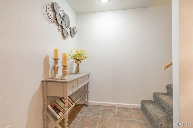 109 Spruce Court, Brighton, IL 62012