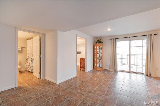 109 Spruce Court, Brighton, IL 62012