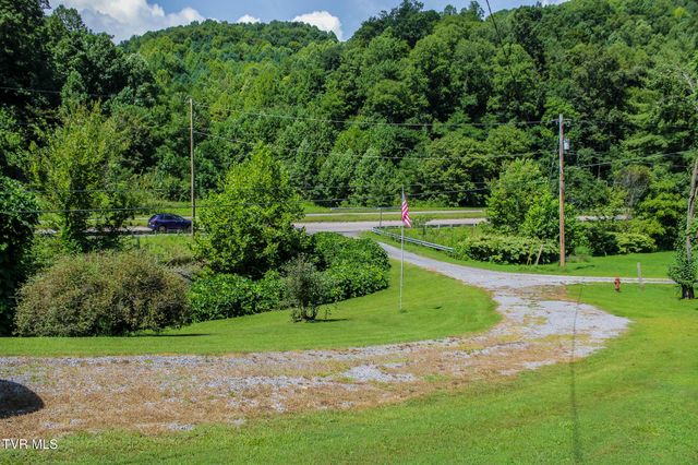 14439 Holbrook Chapel Road, Coeburn, VA 24230