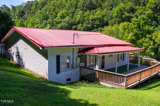 14439 Holbrook Chapel Road, Coeburn, VA 24230