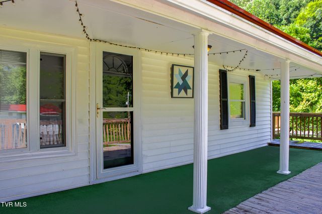 14439 Holbrook Chapel Road, Coeburn, VA 24230