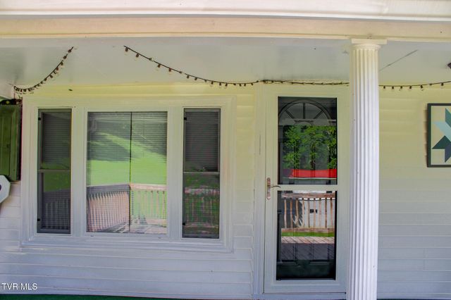 14439 Holbrook Chapel Road, Coeburn, VA 24230