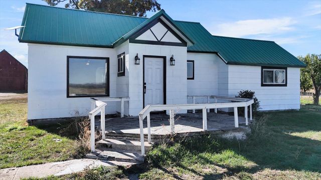 8405 W Antler Rd, Deer Park, WA 99006