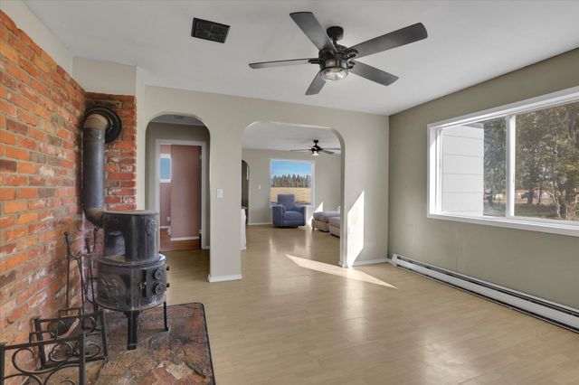 8405 W Antler Rd, Deer Park, WA 99006