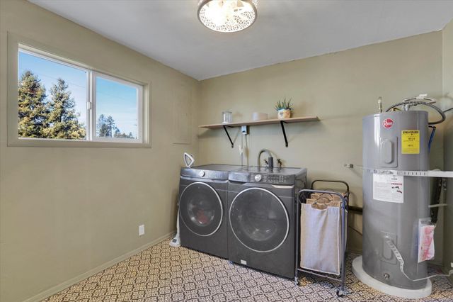 8405 W Antler Rd, Deer Park, WA 99006