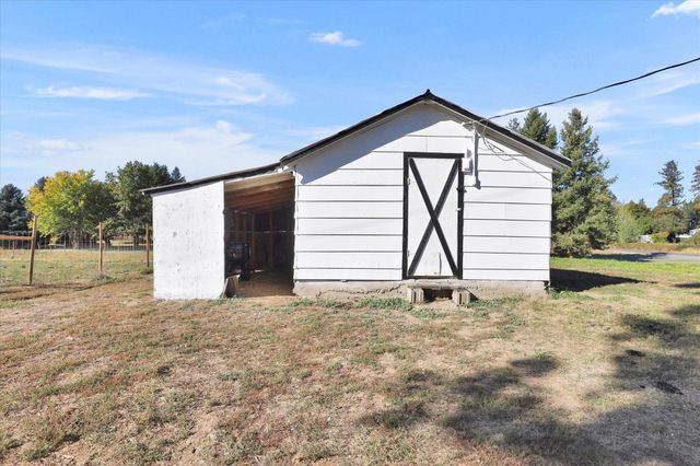 8405 W Antler Rd, Deer Park, WA 99006