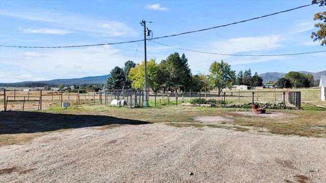 8405 W Antler Rd, Deer Park, WA 99006