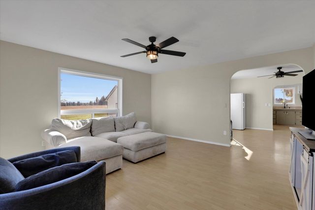 8405 W Antler Rd, Deer Park, WA 99006