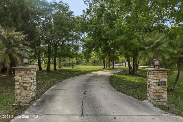 2300 Duncil Lane, Malabar, FL 32950