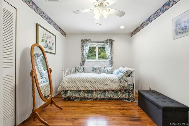 7 Bartel Place, South Huntington, NY 11746