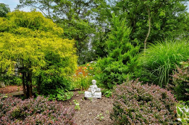 7 Bartel Place, South Huntington, NY 11746