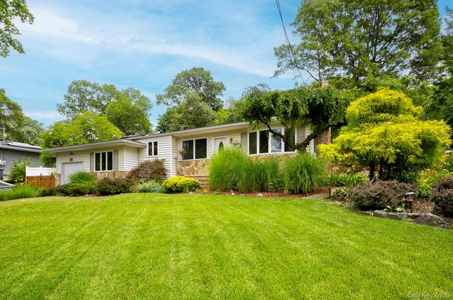 7 Bartel Place, South Huntington, NY 11746