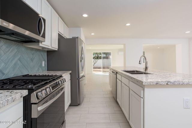 7530 E Mary Drive, Tucson, AZ 85730