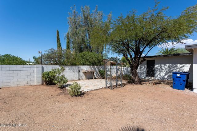 7530 E Mary Drive, Tucson, AZ 85730