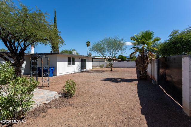 7530 E Mary Drive, Tucson, AZ 85730