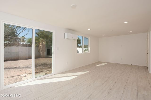 7530 E Mary Drive, Tucson, AZ 85730