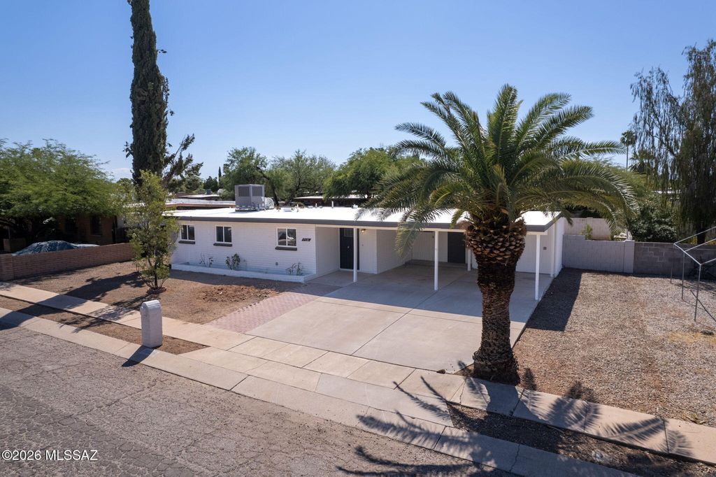 7530 E Mary Drive, Tucson, AZ 85730