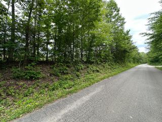 1802 River Road Road, Williamsburg, KY 40769