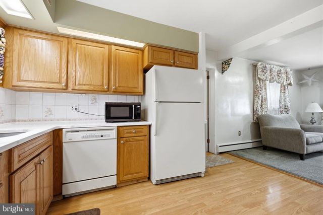 2856 COLMAR AVE, Bensalem, PA 19020