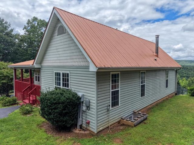 27 Sky High Drive, Blairsville, GA 30512