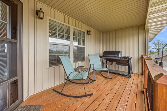 722 E Mining Camp Road, Nixa, MO 65714